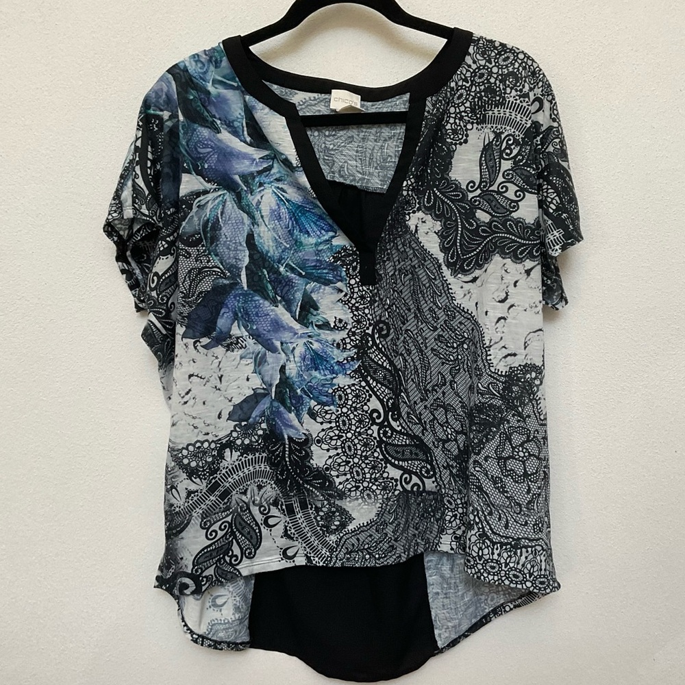 Chico's Blue Floral Black Lace V-Neck Short Sleeve Top Size 2 US Size L/12